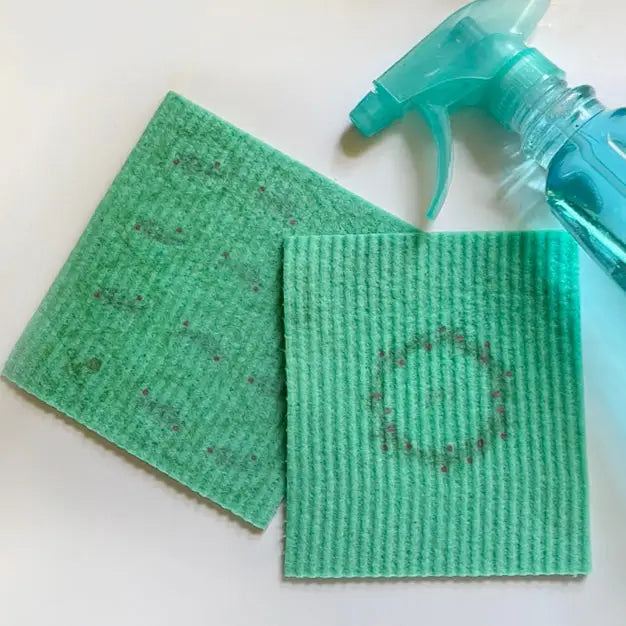 Joy Holiday Wreath Clard—Greetings that Clean Up - Eco